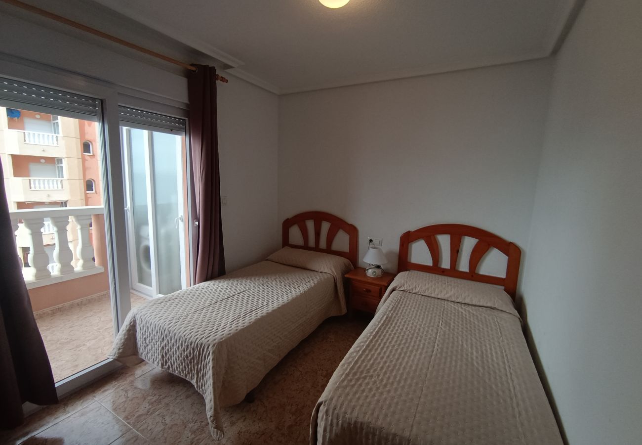 Apartamento en La Manga del Mar Menor - ISLA GROSA - 140 (G)