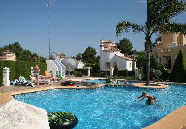 serviden, alquiler, la sella, deniaplaya.com, vacaciones rurales, hotel con encanto, senderismo, tenis, sakya, jardin albarda