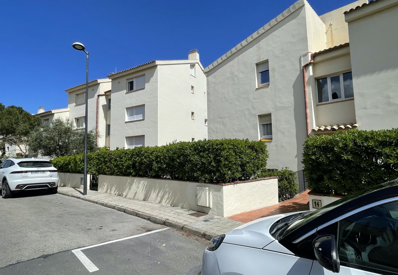 Apartamento en L'Escala - PUIG PADRO 14 1-1