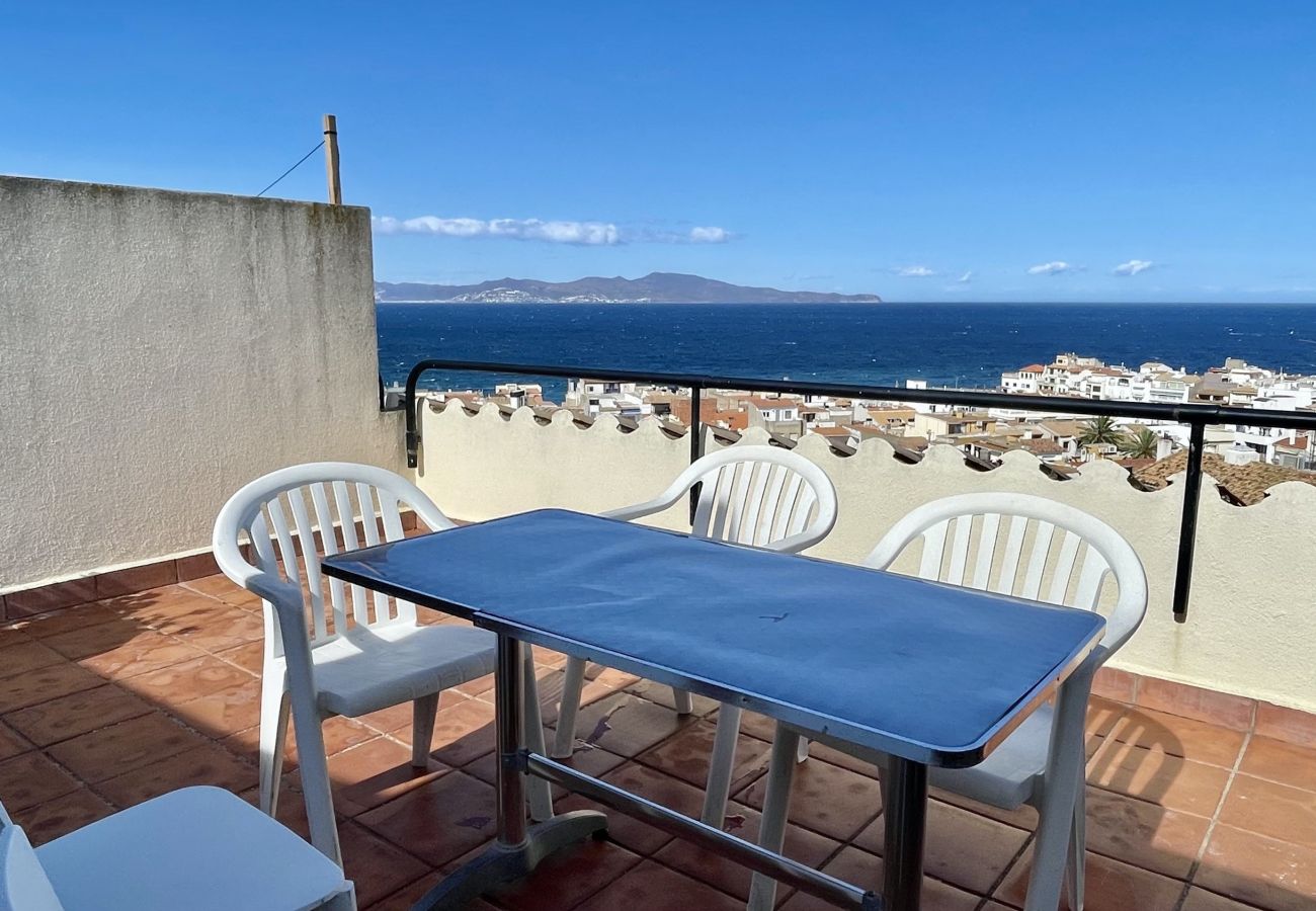 Apartamento en L'Escala - PUIG PADRO 4 2-2