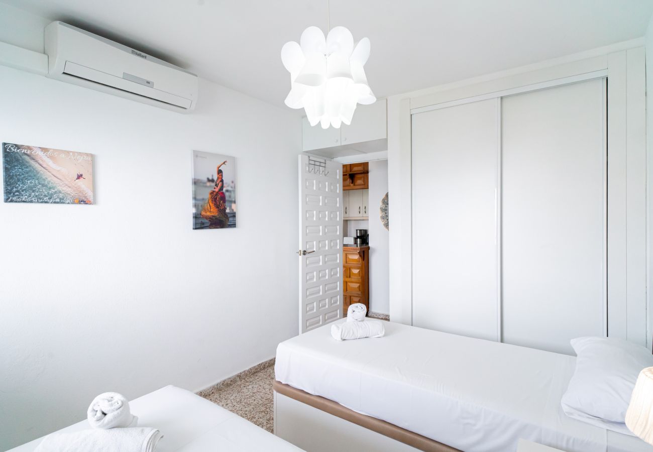 Apartamento en Nerja - Acapulco Playa 412 by Casasol