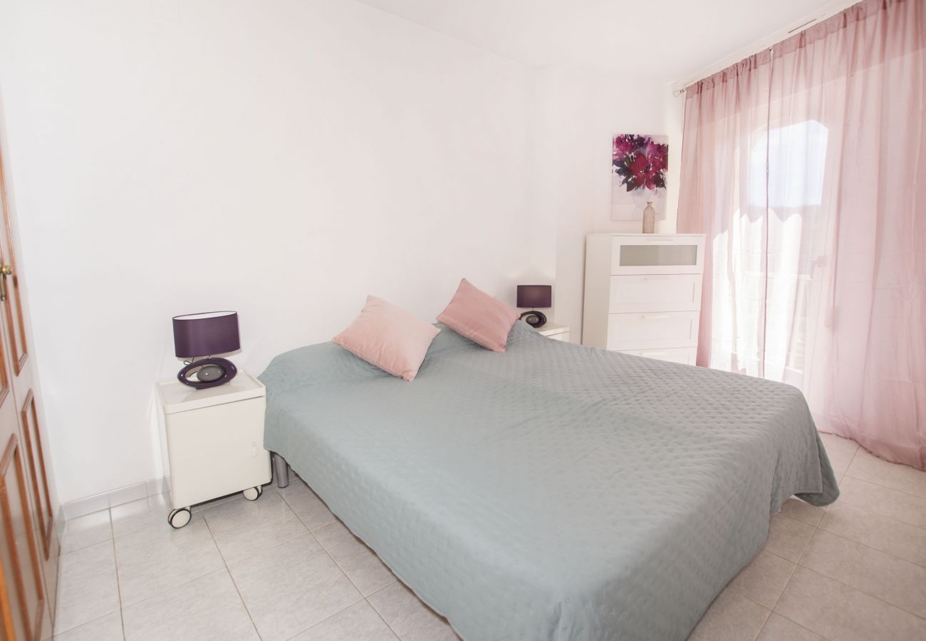 Apartamento en Calpe - A18 APOLO 7 ESC 1 4º 54