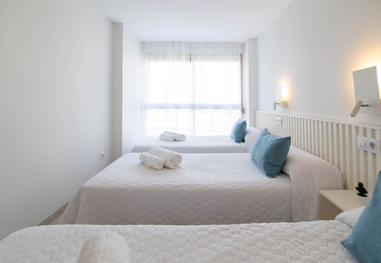 Apartamento en Playa de Gandía - 02. AG BERMUDAS 6H PREMIUM