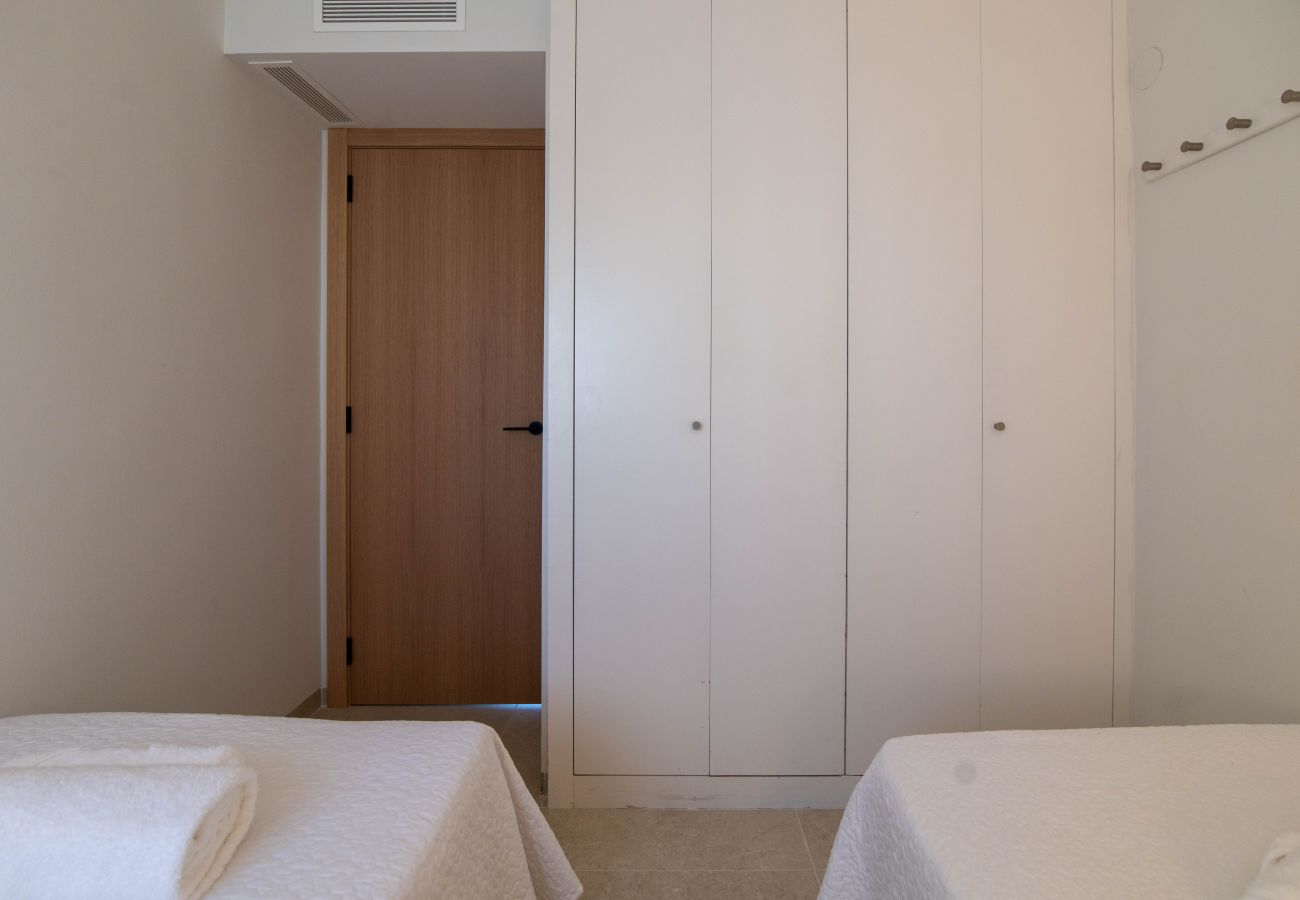 Apartamento en Playa de Gandía - 02. AG BERMUDAS 6H PREMIUM