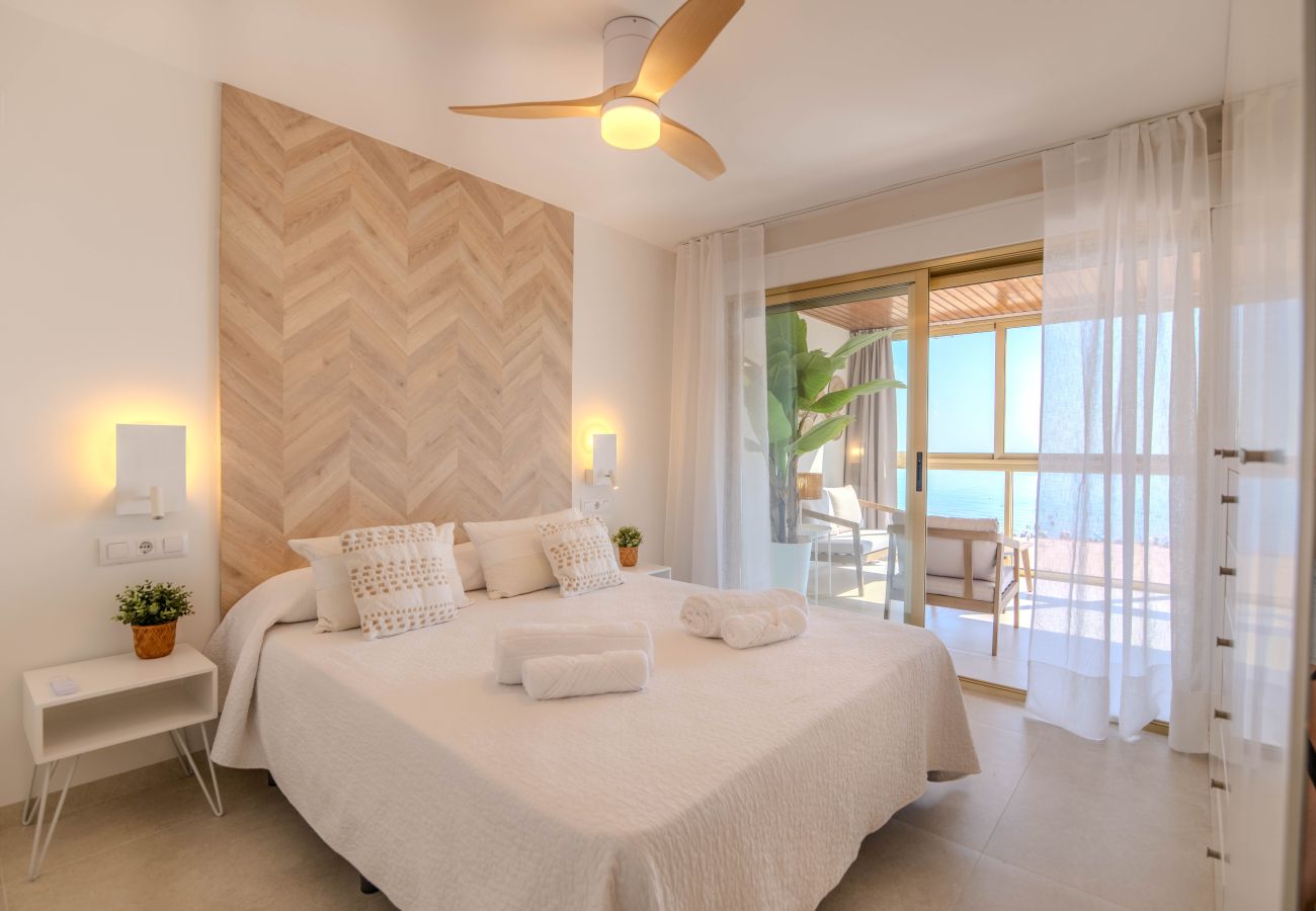 Apartamento en Playa de Gandía - 02. AG BERMUDAS 6H PREMIUM