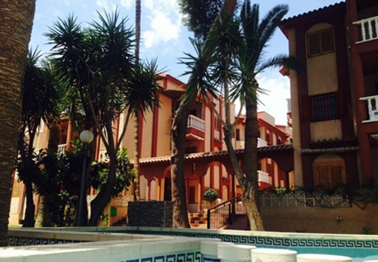 Apartamento en Santiago de la Ribera - APARTAMENTO ALHAMBRA