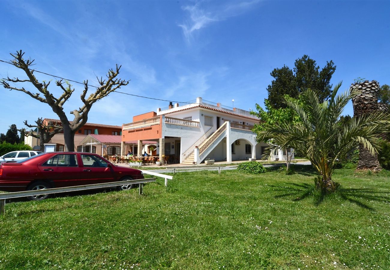 Hotel en Torroella de Montgri - HOSTAL LA GOLA  2