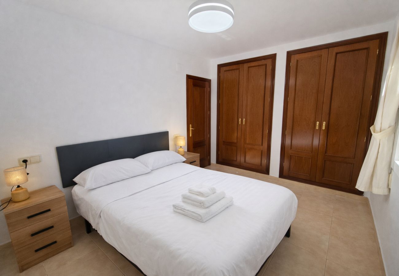 Villa en Alcoceber / Alcossebre - Villa con Piscina Privada y 2.000m² de Jardín