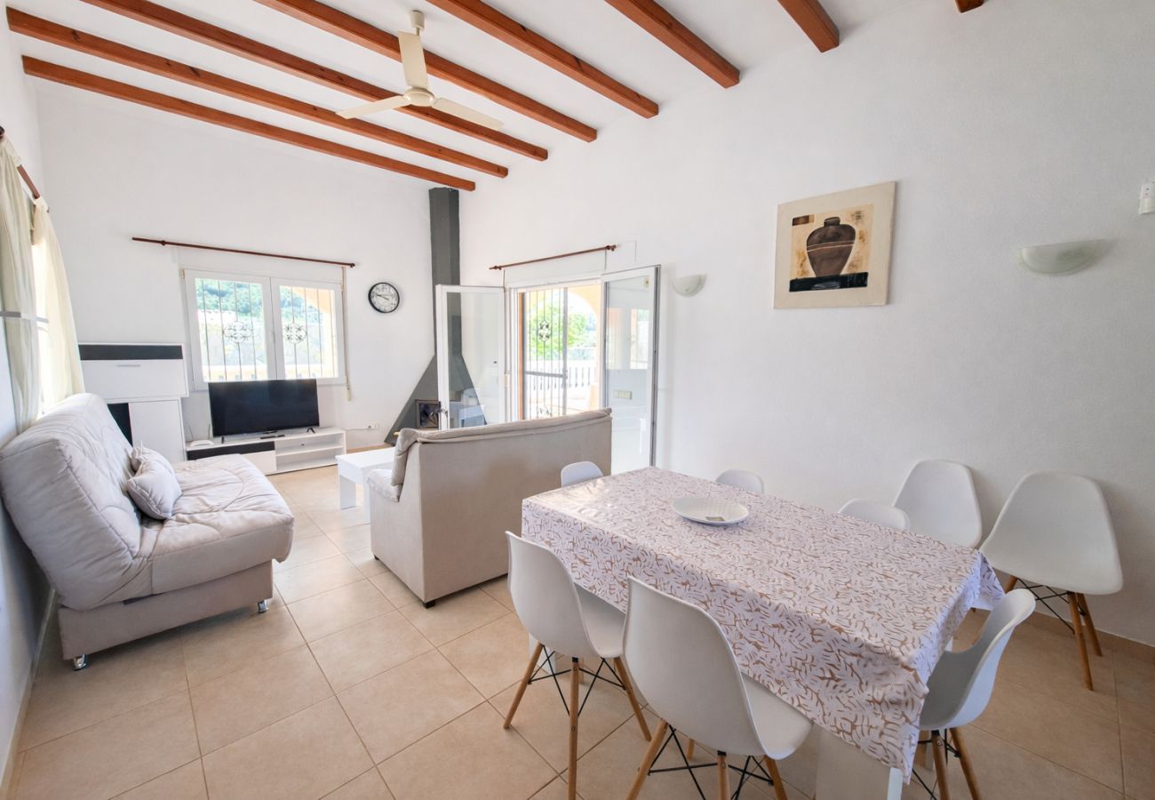 Villa en Alcoceber / Alcossebre - Villa con Piscina Privada y 2.000m² de Jardín