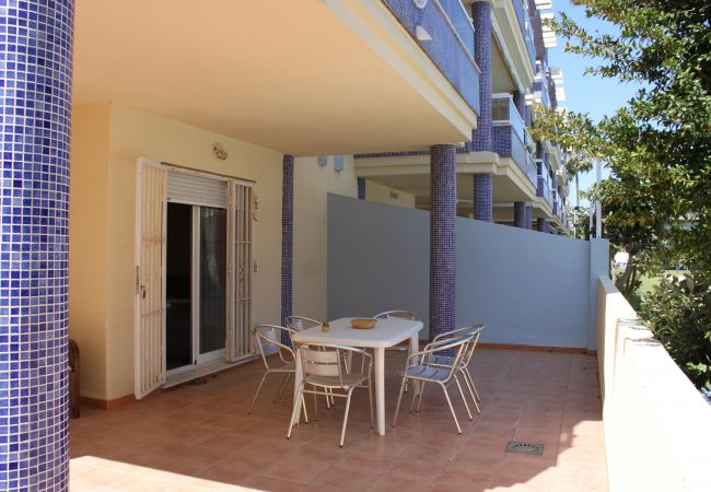 Apartamento en Xeraco Playa - Delfines II bl.III esc.III bajo pta.1 (garaje # 08