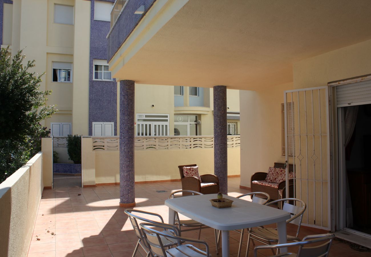 Apartamento en Xeraco Playa - Delfines II bl.III esc.III bajo pta.1 (garaje # 08