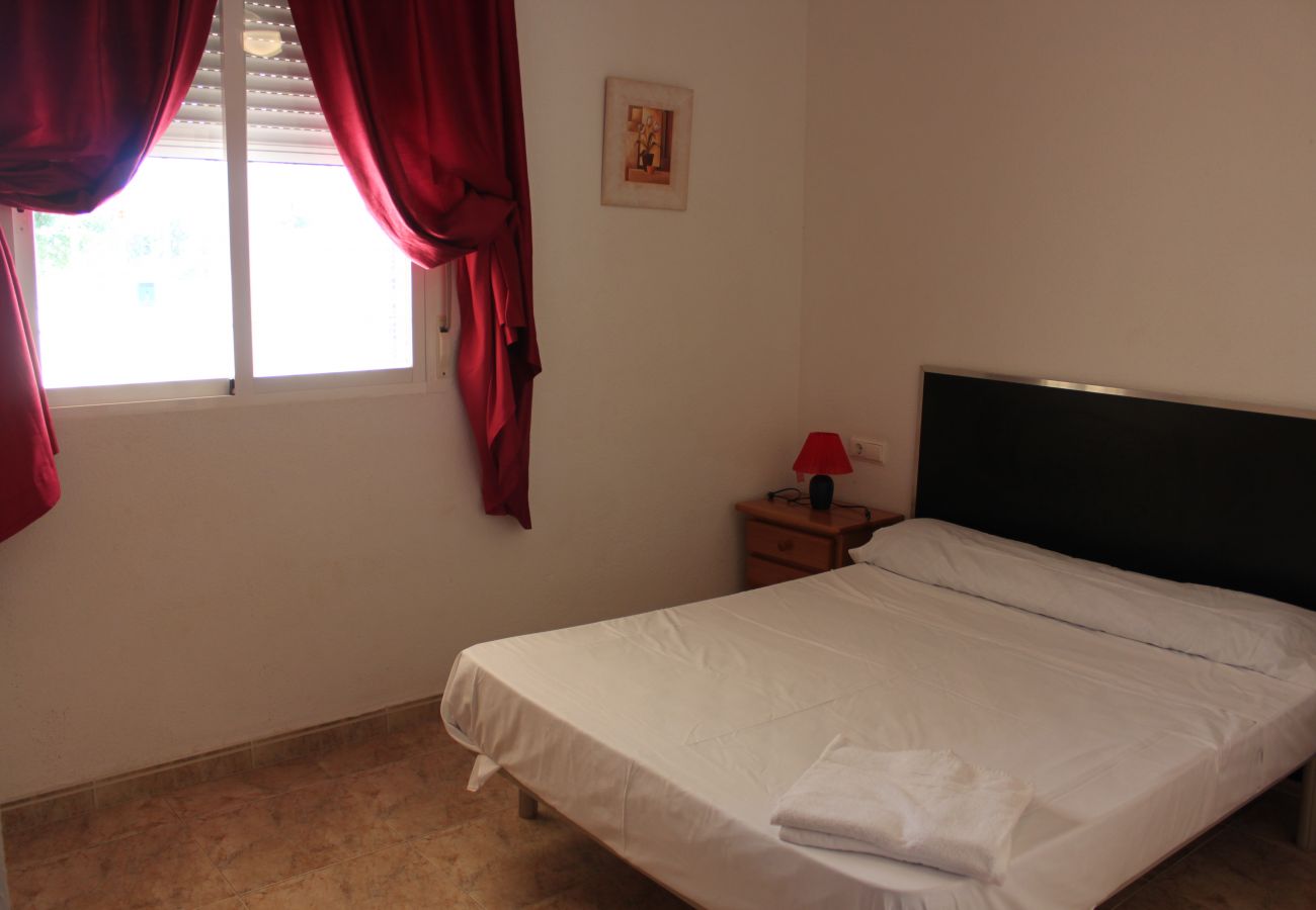 Apartamento en Xeraco Playa - Delfines II bl.III esc.III bajo pta.1 (garaje # 08