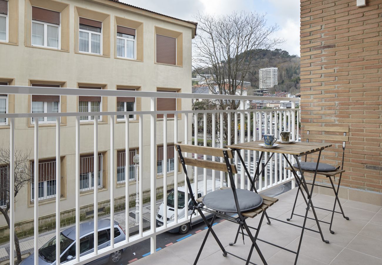 Apartamento en San Sebastián - KIMU --- Basque Stay