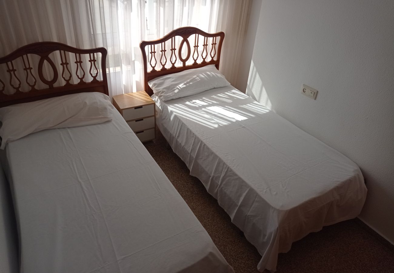 Apartamento en Xeraco Playa - 4.Las Olas bl.I 4ºC (pta.15)