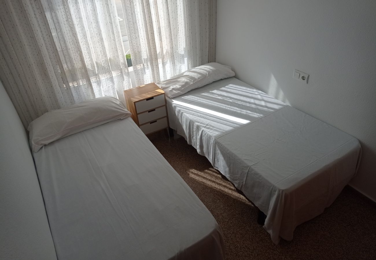 Apartamento en Xeraco Playa - 4.Las Olas bl.I 4ºC (pta.15)