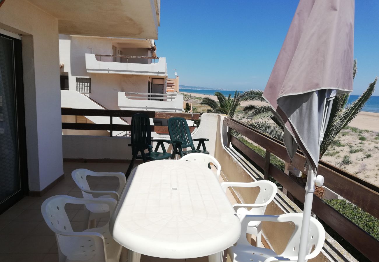 Apartamento en Xeraco Playa - 4.Xeracsol III esc.ext. 2º pta.2ª (Garaje 18)