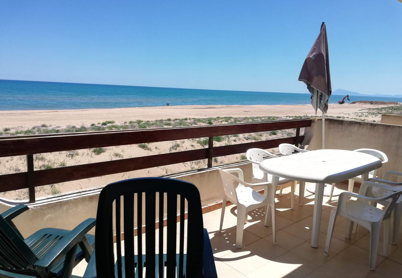 Apartamento en Xeraco Playa - 4.Xeracsol III esc.ext. 2º pta.2ª (Garaje 18)