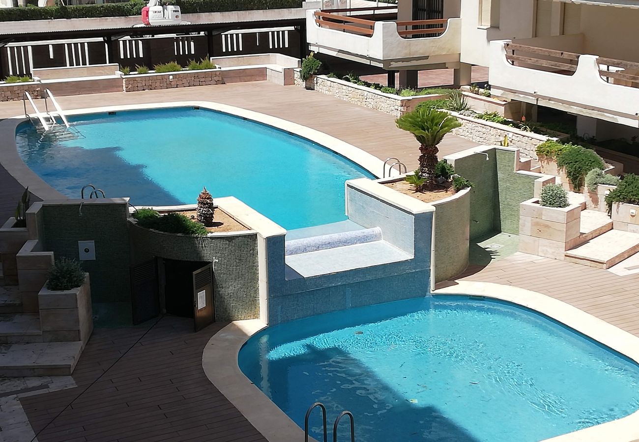 Apartamento en Xeraco Playa - 4.Xeracsol III esc.ext. 2º pta.2ª (Garaje 18)