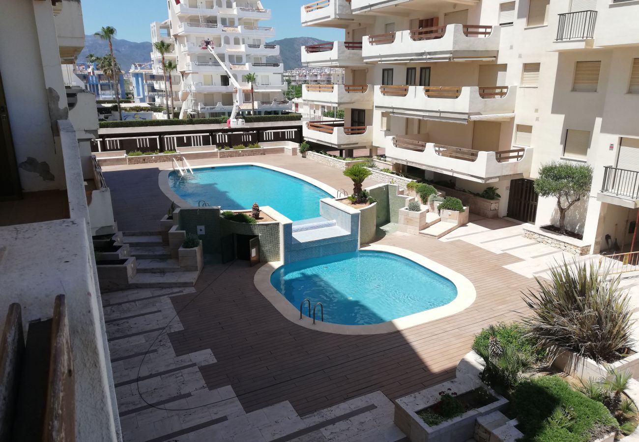 Apartamento en Xeraco Playa - 4.Xeracsol III esc.ext. 2º pta.2ª (Garaje 18)