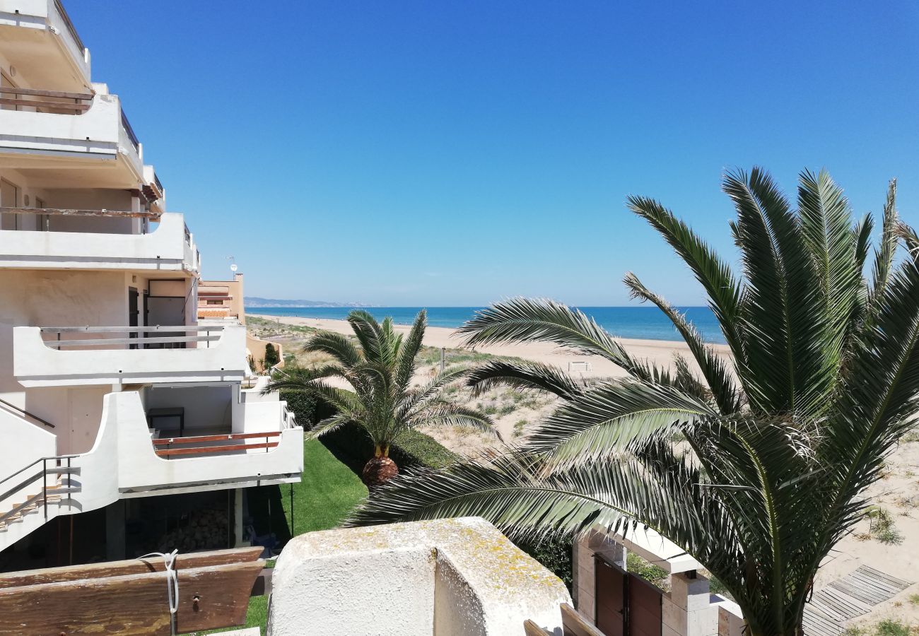 Apartamento en Xeraco Playa - 4.Xeracsol III esc.ext. 2º pta.2ª (Garaje 18)