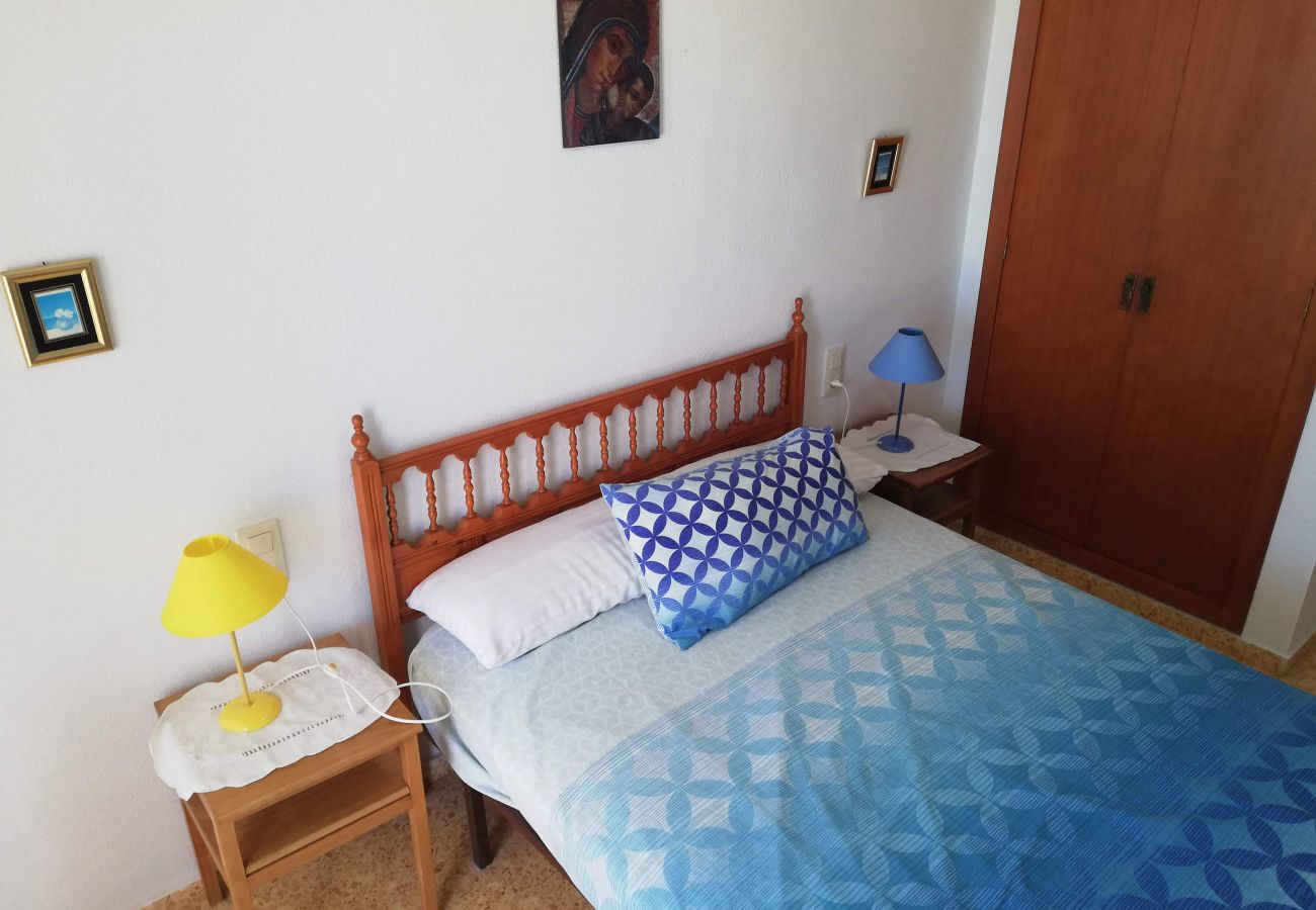 Apartamento en Xeraco Playa - 4.Xeracsol III esc.ext. 2º pta.2ª (Garaje 18)