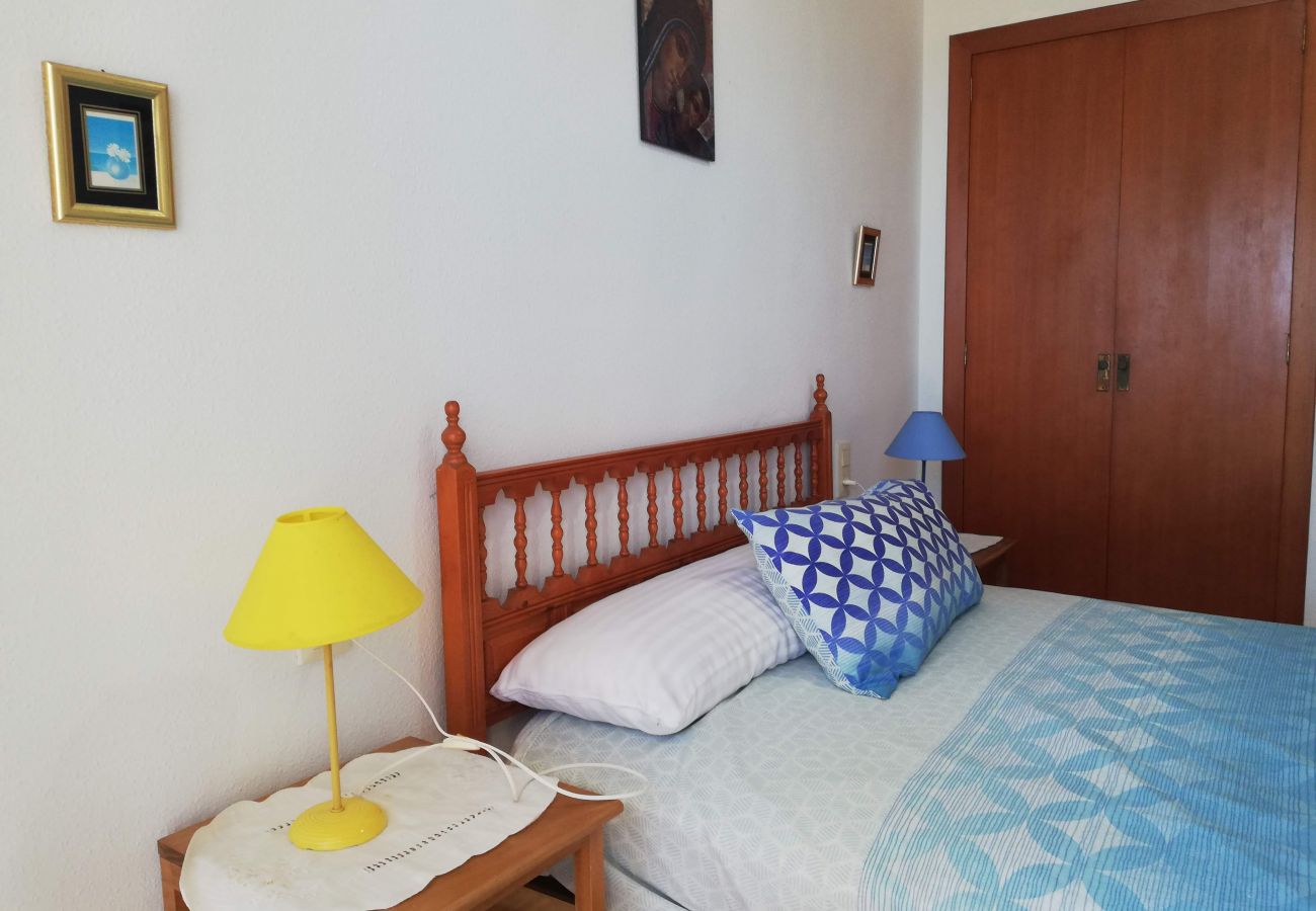 Apartamento en Xeraco Playa - 4.Xeracsol III esc.ext. 2º pta.2ª (Garaje 18)