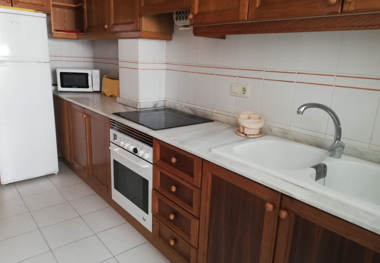 Apartamento en Xeraco Playa - 4.Xeracsol III esc.ext. 2º pta.2ª (Garaje 18)
