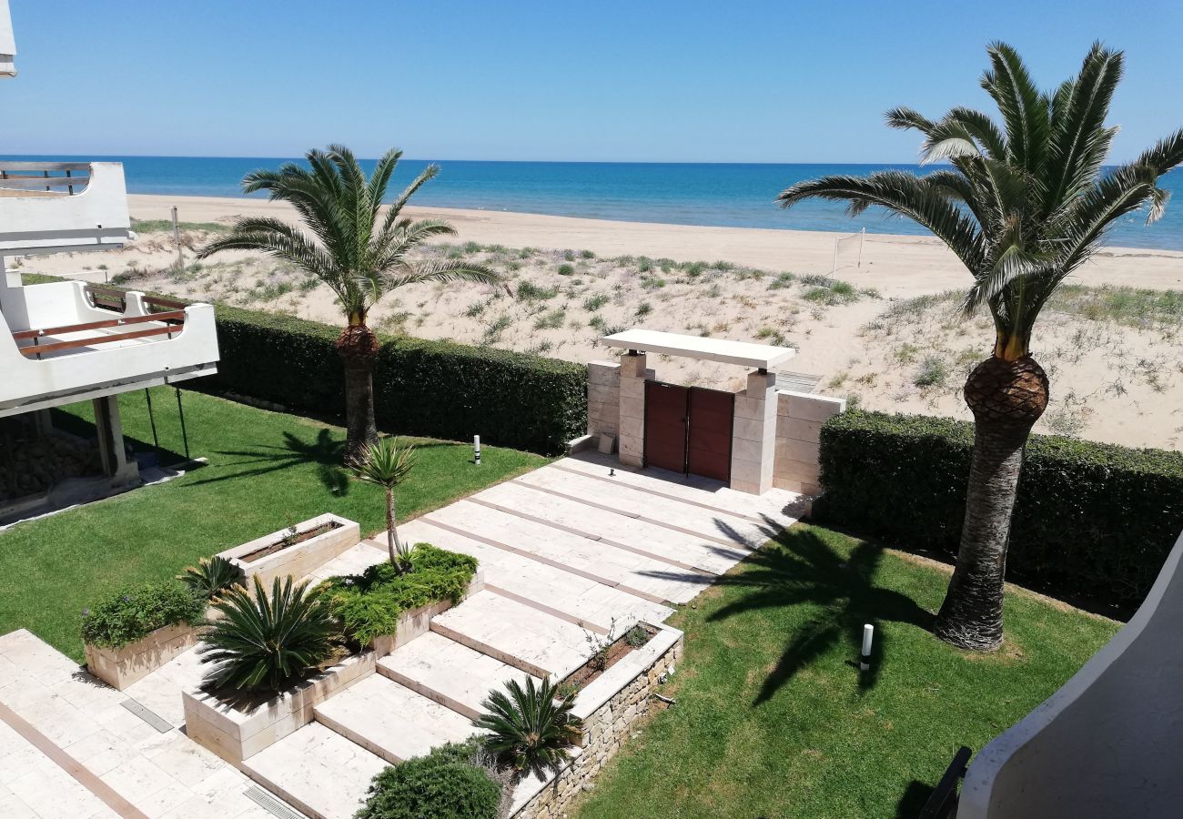 Apartamento en Xeraco Playa - 4.Xeracsol III esc.ext. 2º pta.2ª (Garaje 18)