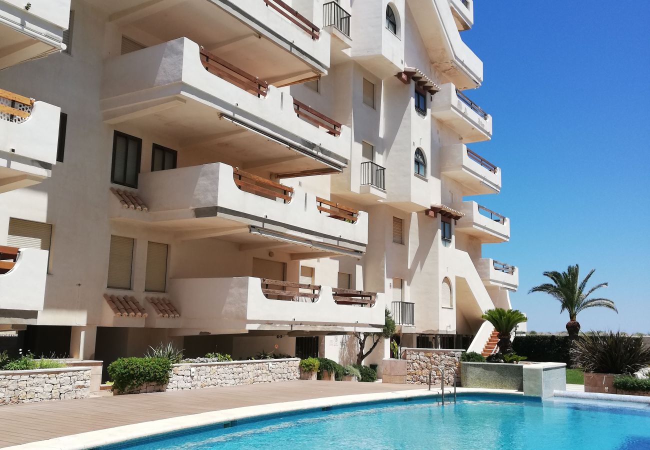 Apartamento en Xeraco Playa - 4.Xeracsol III esc.ext. 2º pta.2ª (Garaje 18)