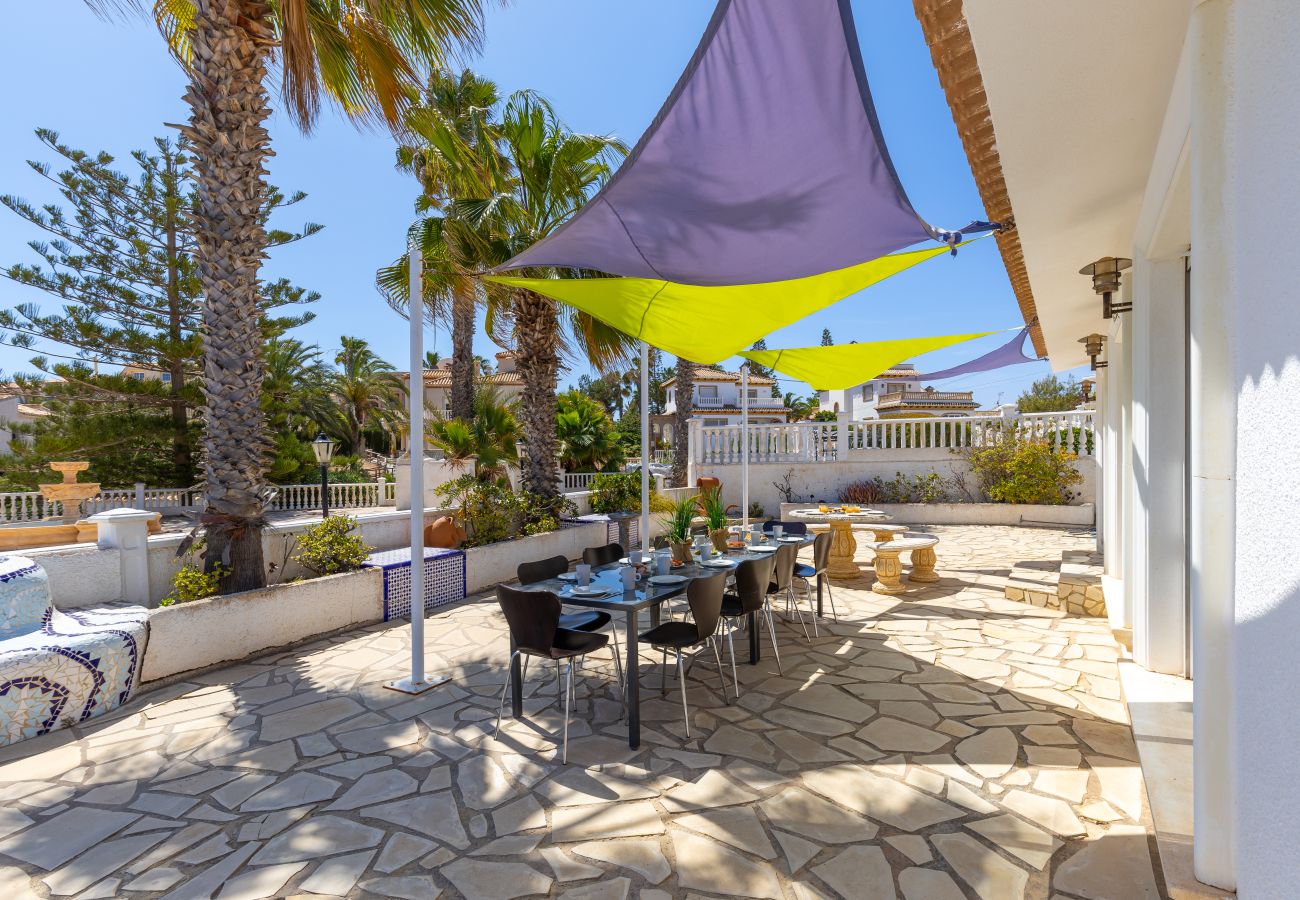 Villa en Orihuela Costa - Fidalsa Prime Mediterranean Beachfront