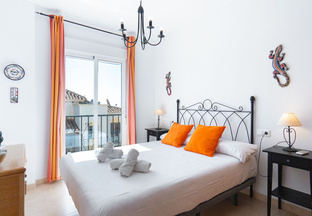 Apartamento en Nerja - Chimenea Pinar 2 Apartment by Casasol