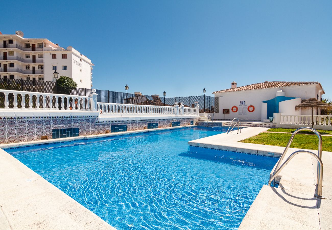 Apartamento en Nerja - Verano Azul 32 by Casasol