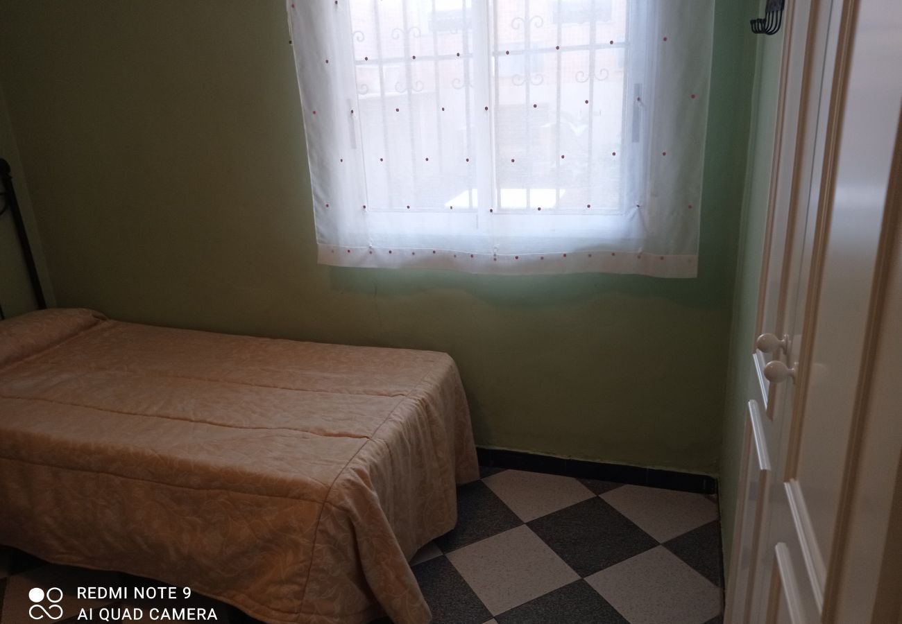 Apartamento en Xeraco Playa - 4.Avda La Mota 10 Bajo