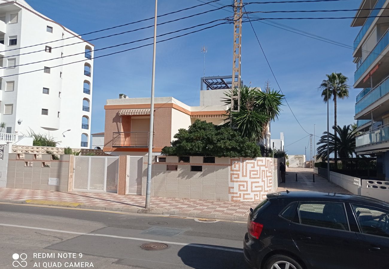 Apartamento en Xeraco Playa - 4.Avda La Mota 10 1º B izda.