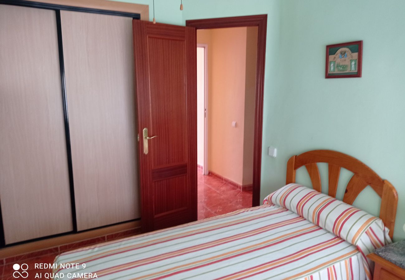 Apartamento en Xeraco Playa - 4.Avda La Mota 10 1º B izda.