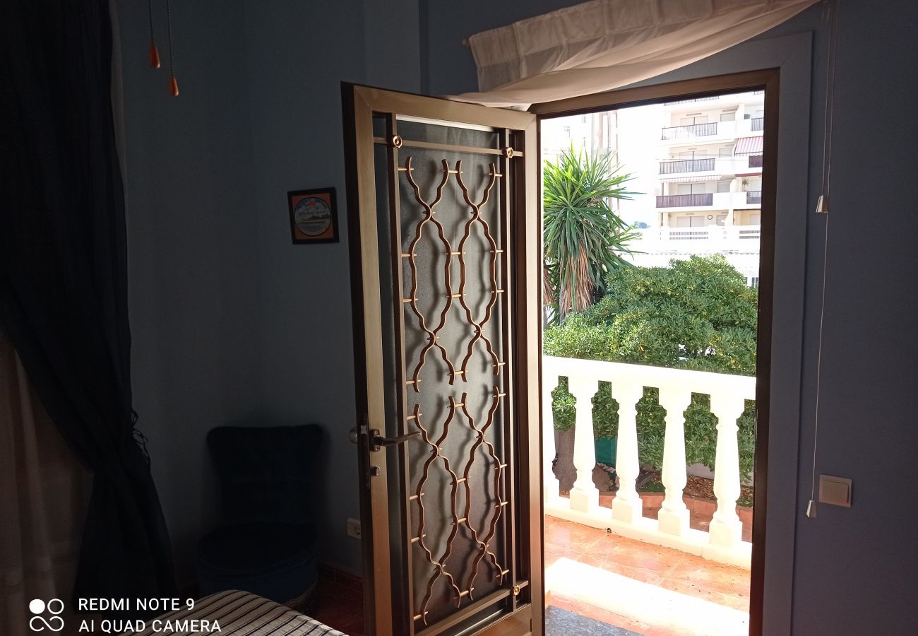 Apartamento en Xeraco Playa - 4.Avda La Mota 10 1º B izda.