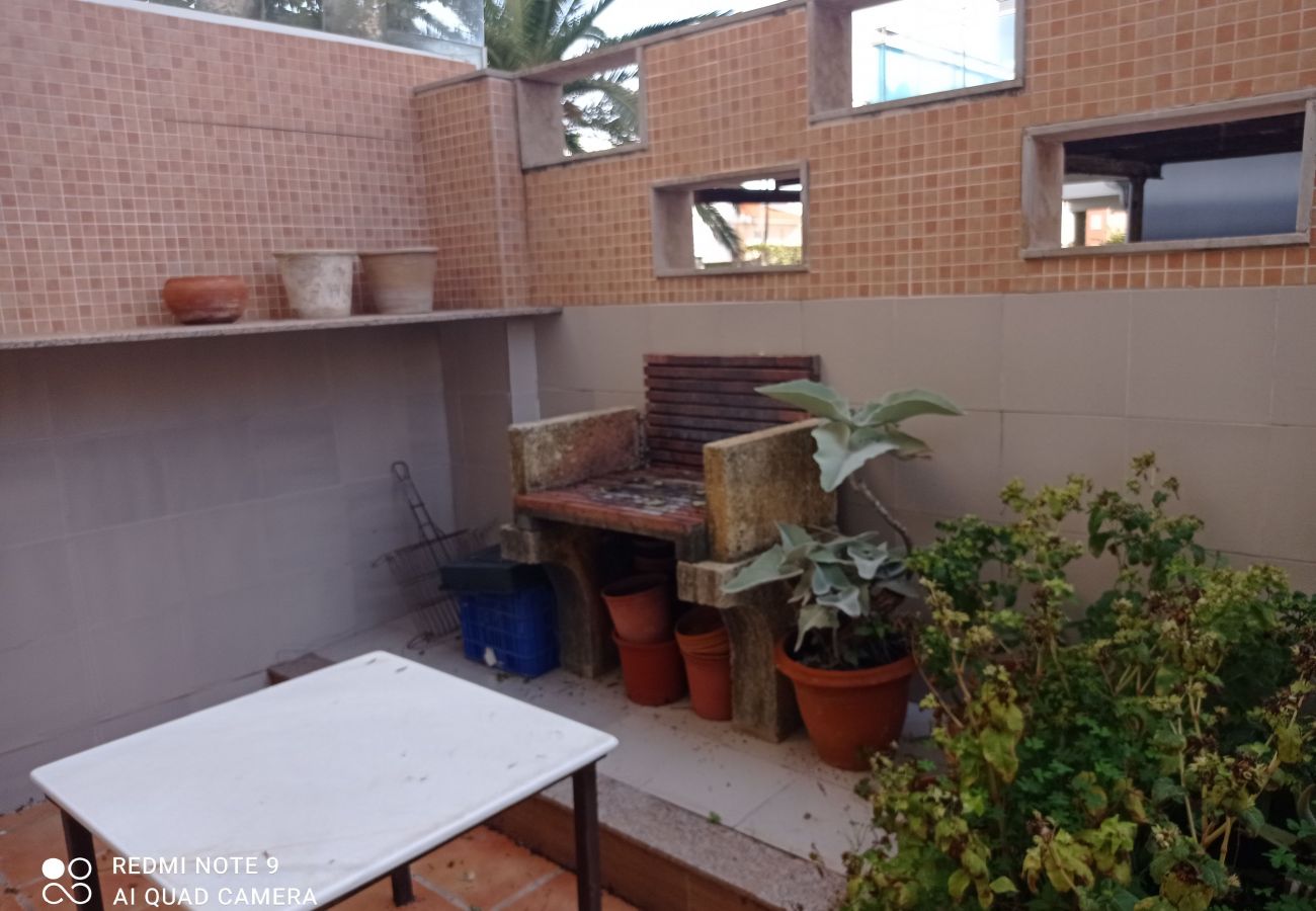 Apartamento en Xeraco Playa - 4.Avda La Mota 10 1º B izda.