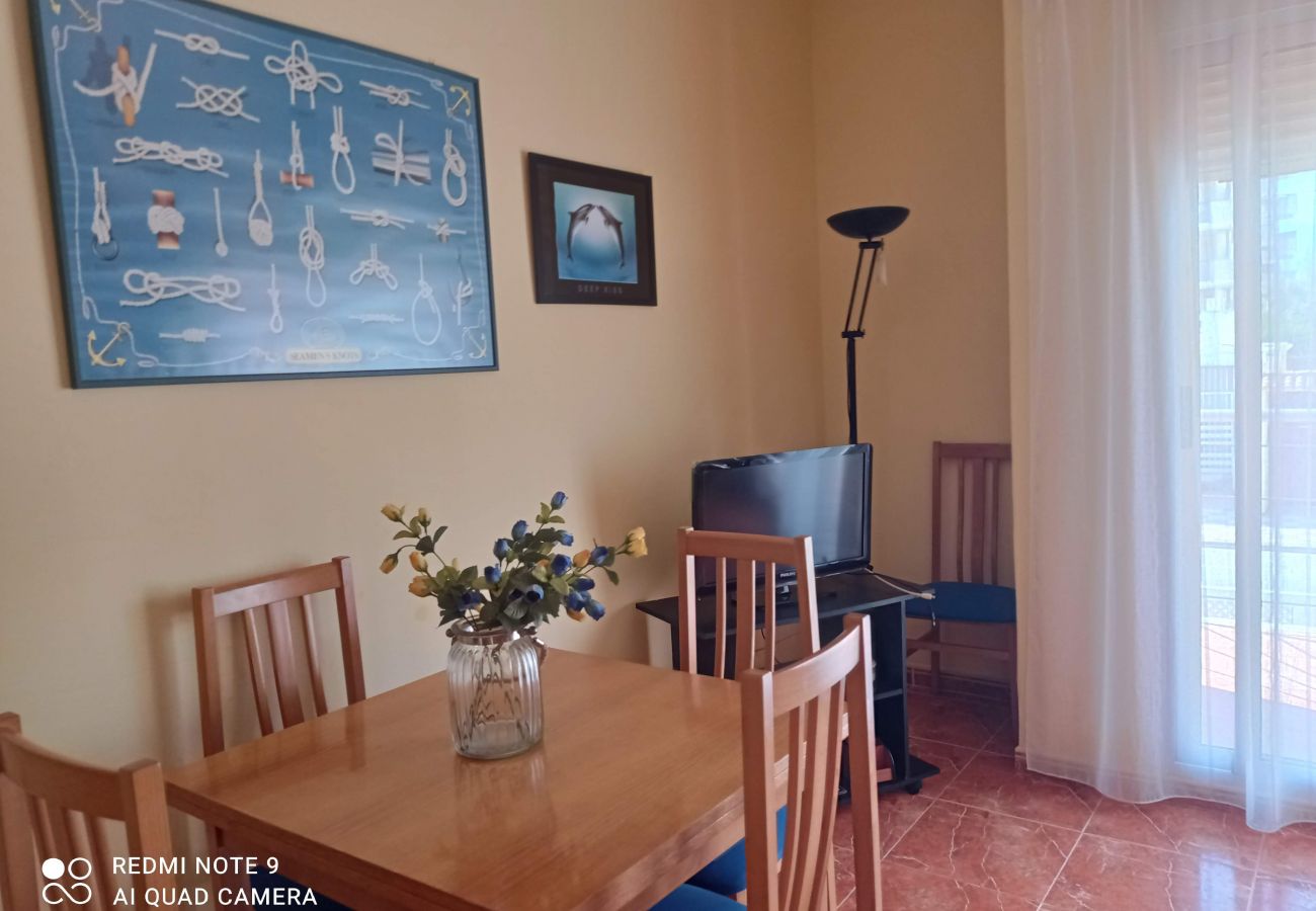 Apartamento en Xeraco Playa - 4.Avda La Mota 10 1º B izda.