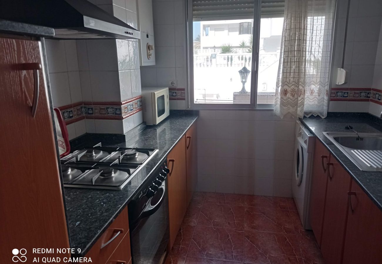 Apartamento en Xeraco Playa - 4.Avda La Mota 10 1º B izda.