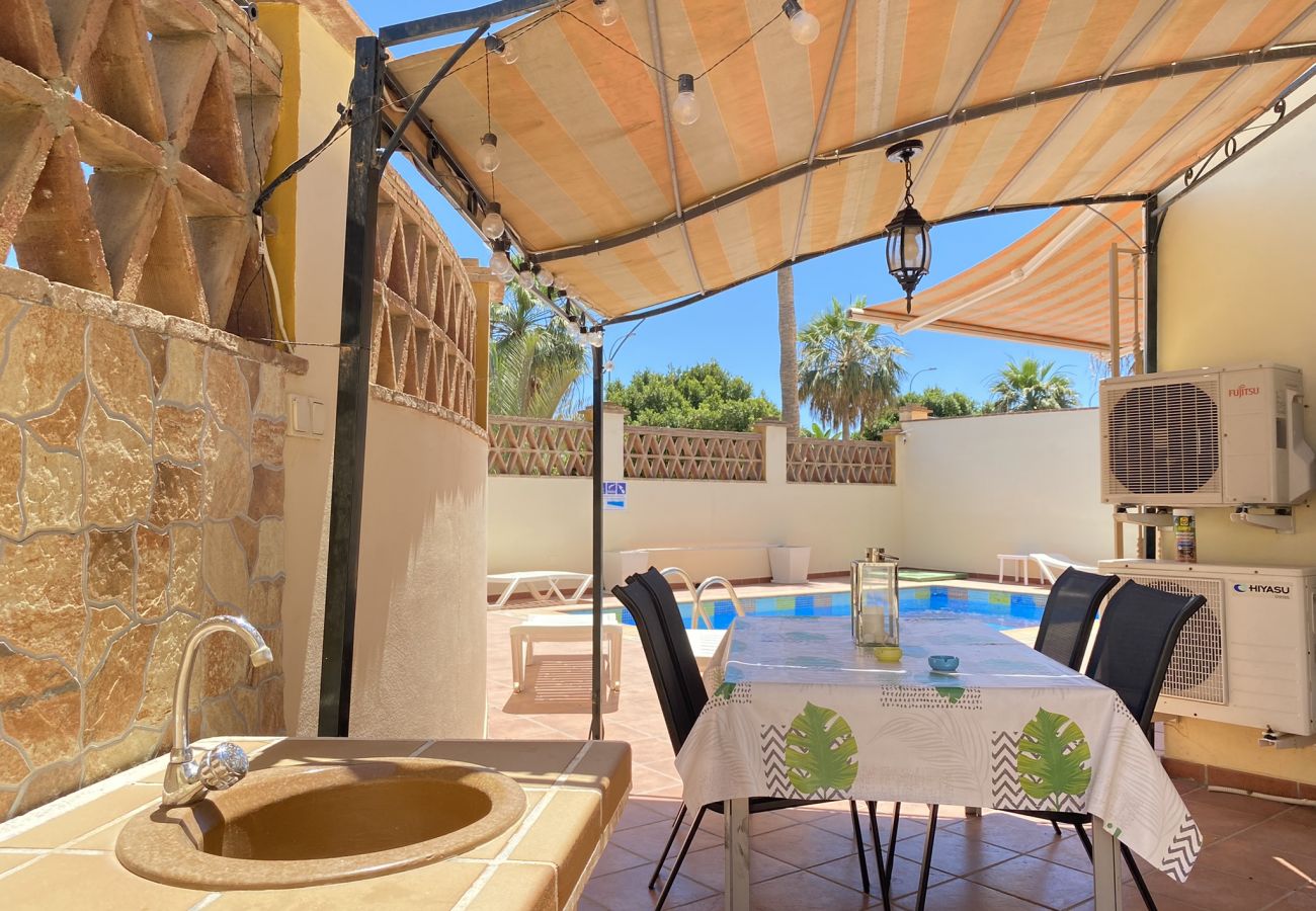 Villa en Nerja - Villa Madrid Private Pool by Casasol