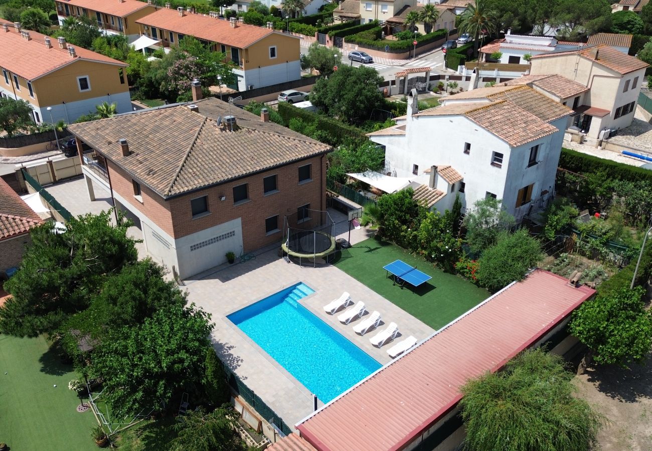 Villa en Torroella de Montgri - MP - Dos en uno