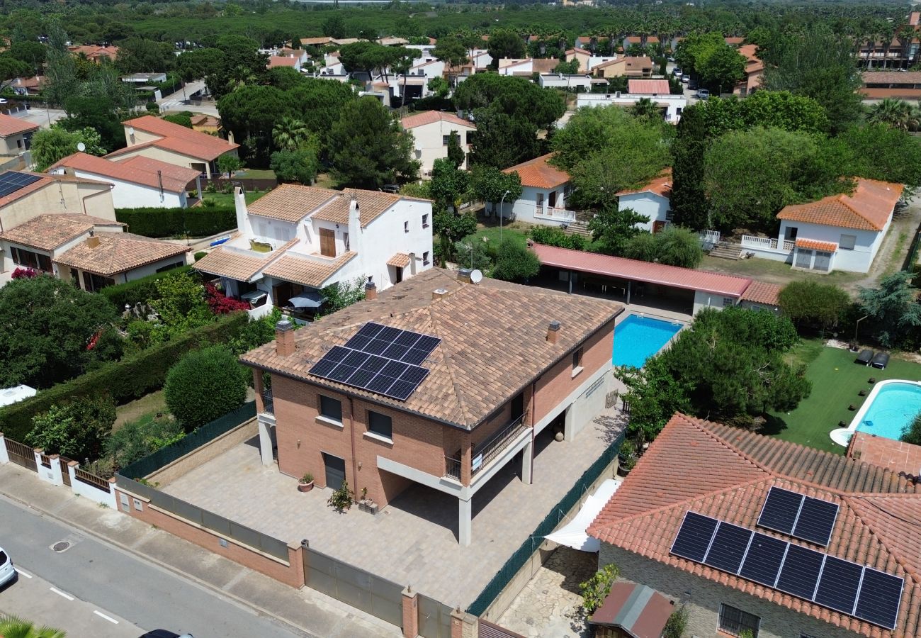 Villa en Torroella de Montgri - MP - Dos en uno