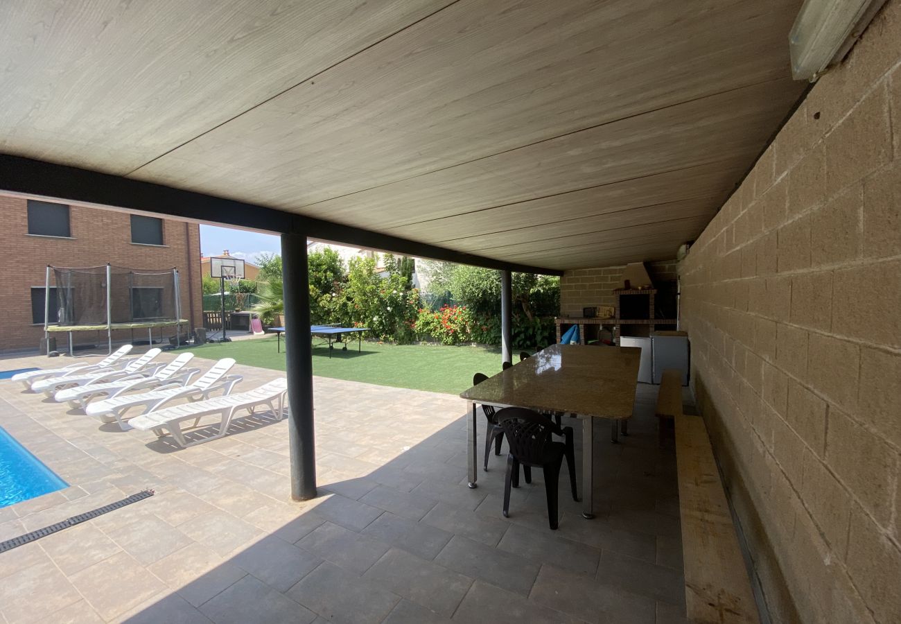 Villa en Torroella de Montgri - MP - Dos en uno