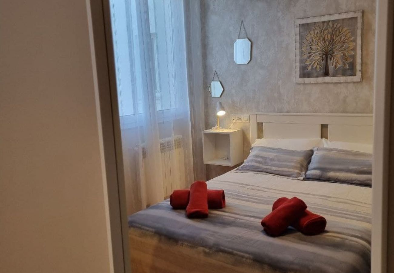 Apartamento en Gijón - 123A - A un paso de la playa, muy luminoso