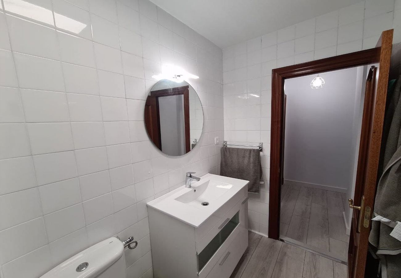 Apartamento en Gijón - 108A Apartamento de 3 habitaciones con terraza