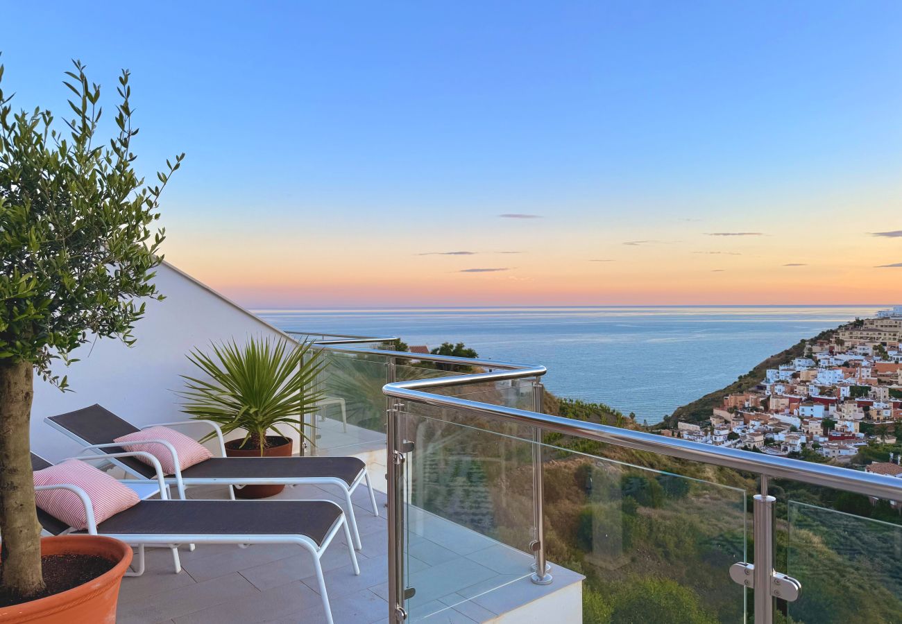 Apartamento en Nerja - Penthouse Balcon del Mar 121 by Casasol