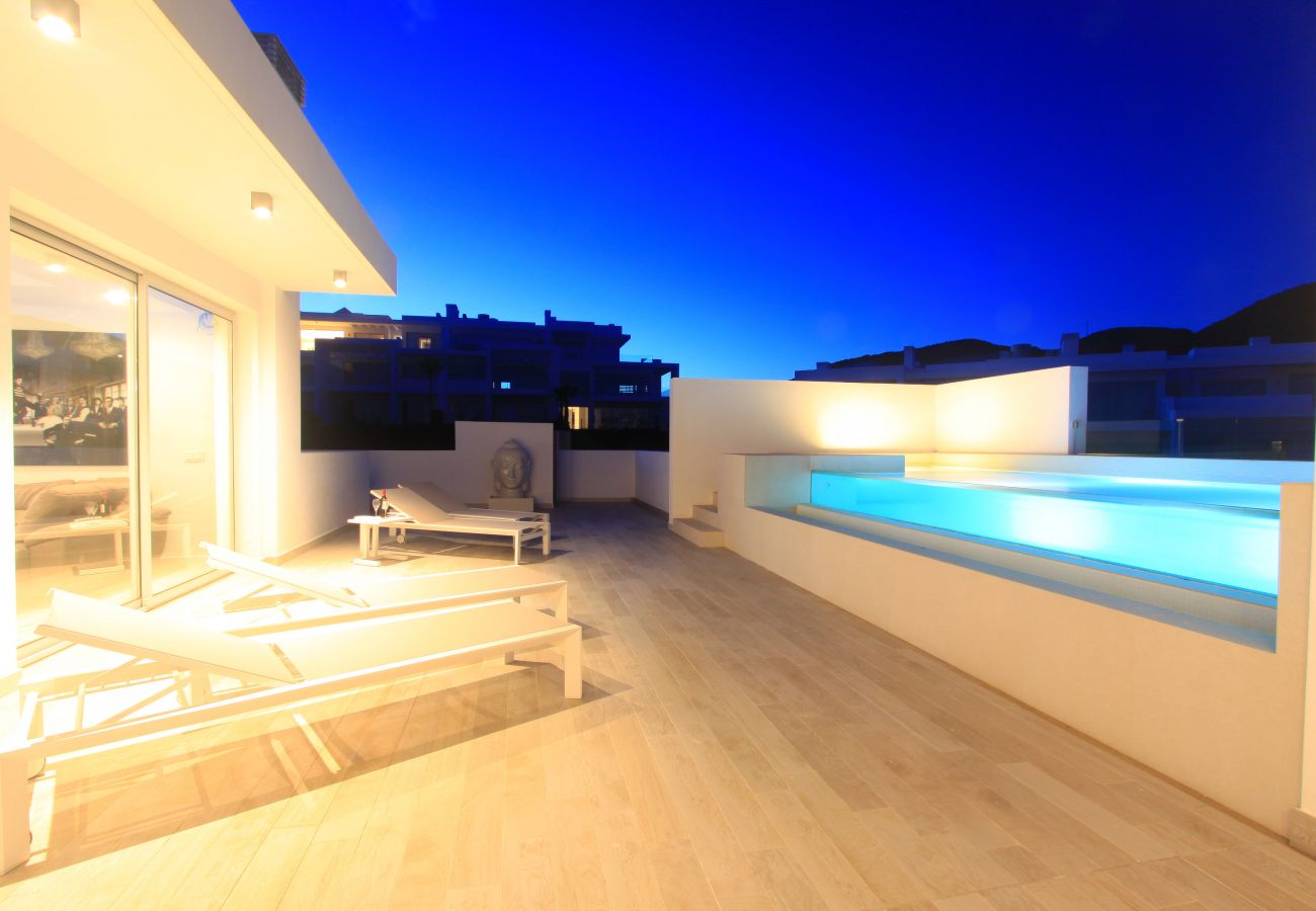 Apartamento en Estepona - 2288 Luxury Penthouse with Private Rooftop Pool