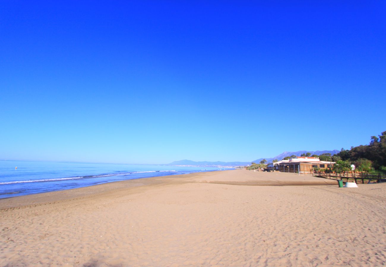 Apartamento en Marbella - 1108 Elegant Golden Beach Apartments with sea View