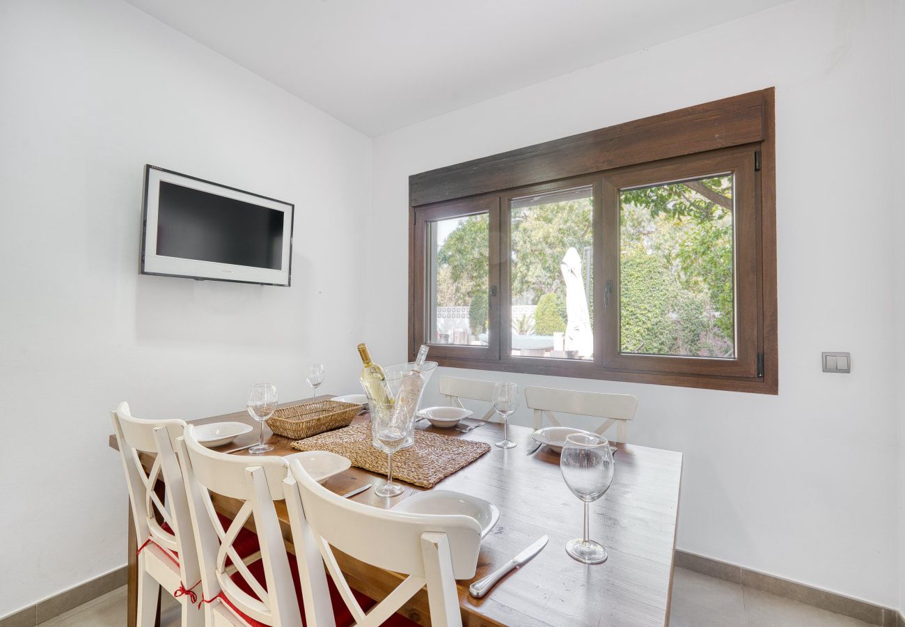 Villa en Marbella - 1102 Luxury Villa with Pool and Prime Location