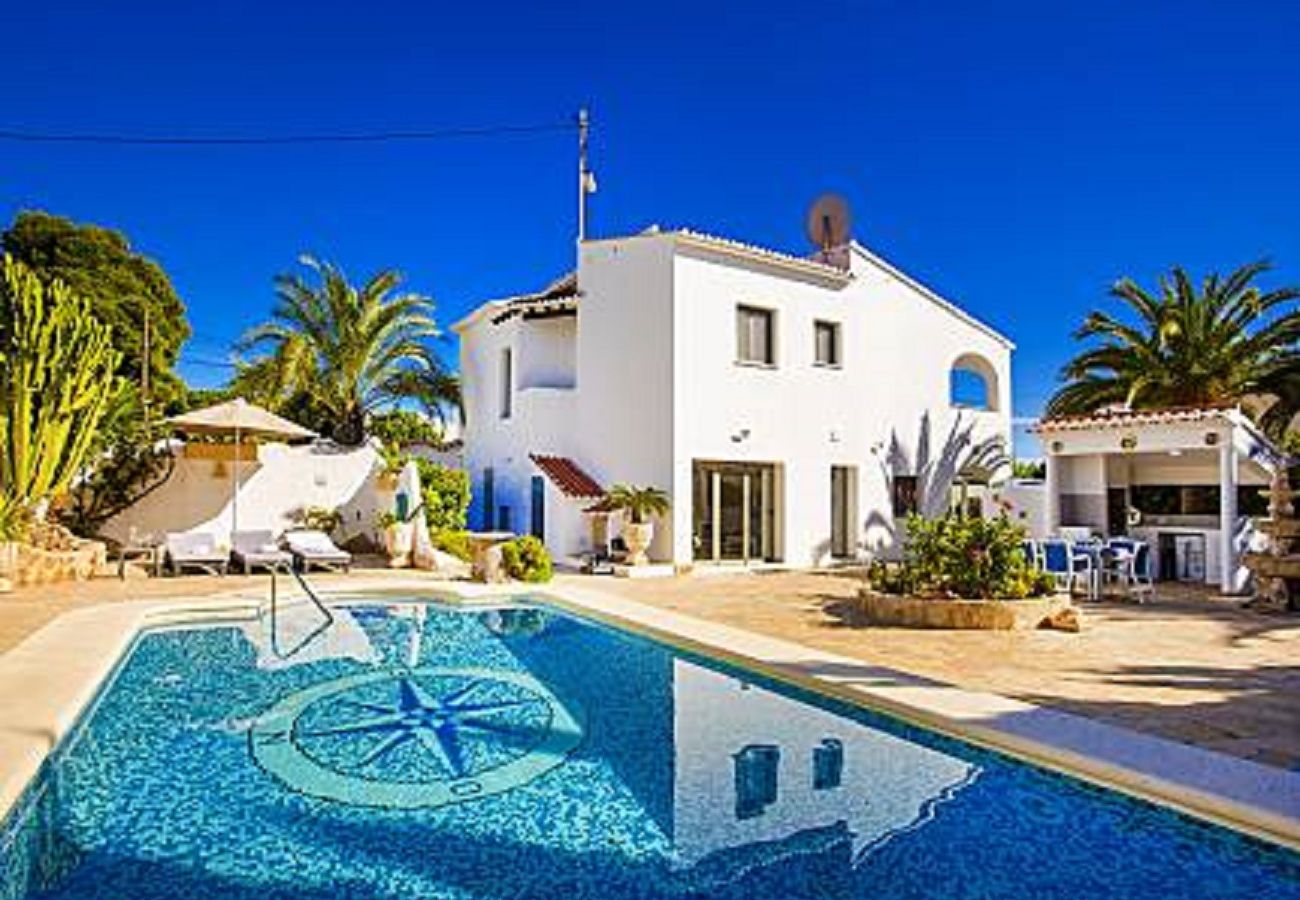 Villa en Calpe - AT352 VILLA EL BARCO